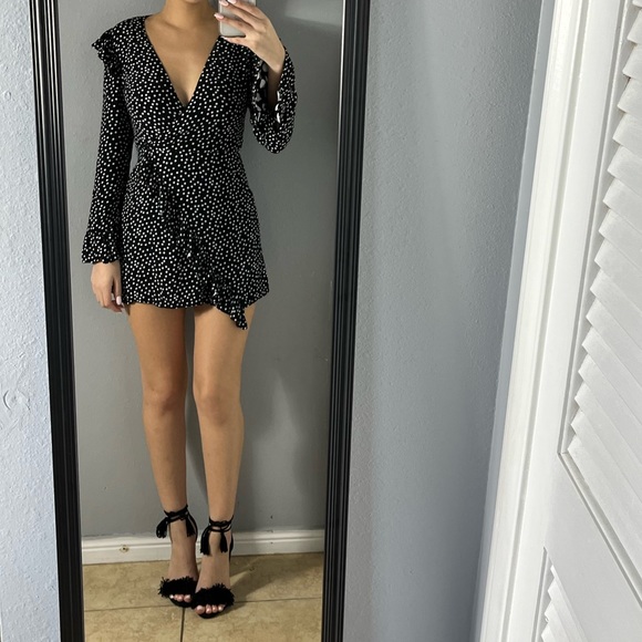 Bloggers fav Zara polka dot ruffle romper - Picture 4 of 12